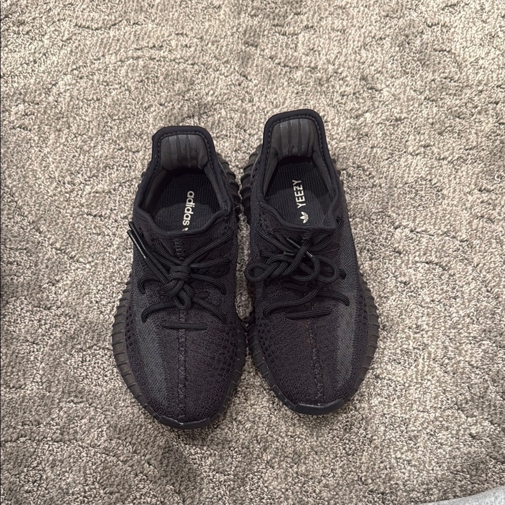 Adidas Yeezy Boost 350 V2 Black Men's Shoes *Authentic *